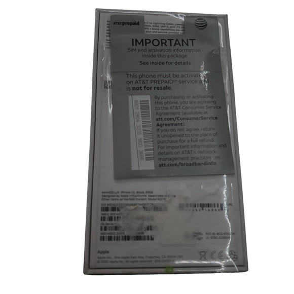 iPhone SE 2nd Gen - Picture 2 of 3